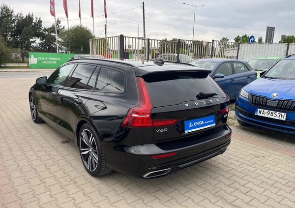 Volvo V60 cena 99900 przebieg: 112000, rok produkcji 2019 z Warszawa małe 529